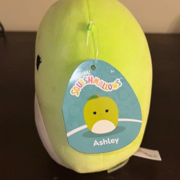Squishmallows “Ashley” 8" Green Apple Plush Toy - 8 in - Picture 3 of 8